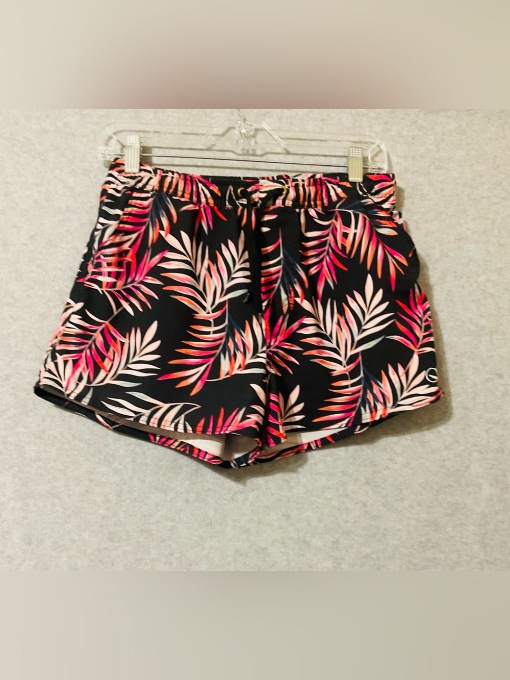 OP Black Tropical Black and pink Print Women’s Drawstring Shorts Sz M